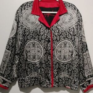 Peter Nygard long sleeve button down size 8